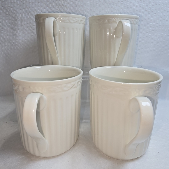 MIKASA ITALIAN COUNTRYSIDE CREAM COLOR MUG SET OF 4 EUC - Picture 2 of 4